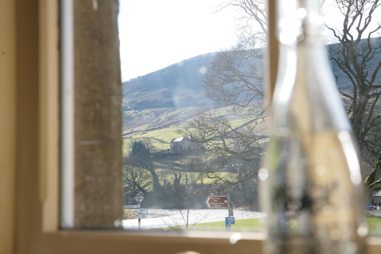 Hotel The Red Lion & Manor House Burnsall Exterior foto